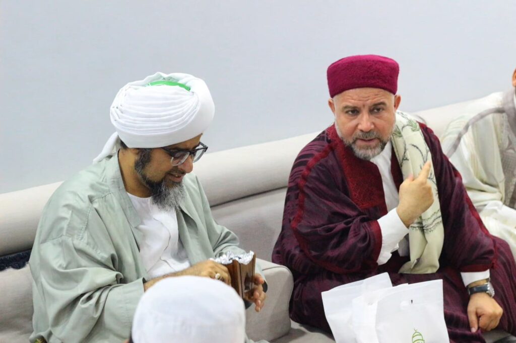 زِيَارَةُ وَفْدُ الْمَرْكَزِ الزَّيْتُونِيِّ