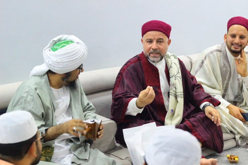 زِيَارَةُ وَفْدُ الْمَرْكَزِ الزَّيْتُونِيِّ