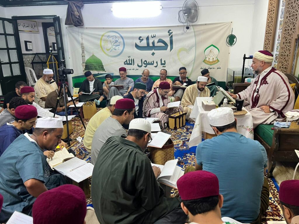 دورةٌ في كتاب «الشمائل المحمدية والخصال المصطفوية»